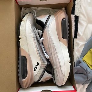 Nike Air Max 2090